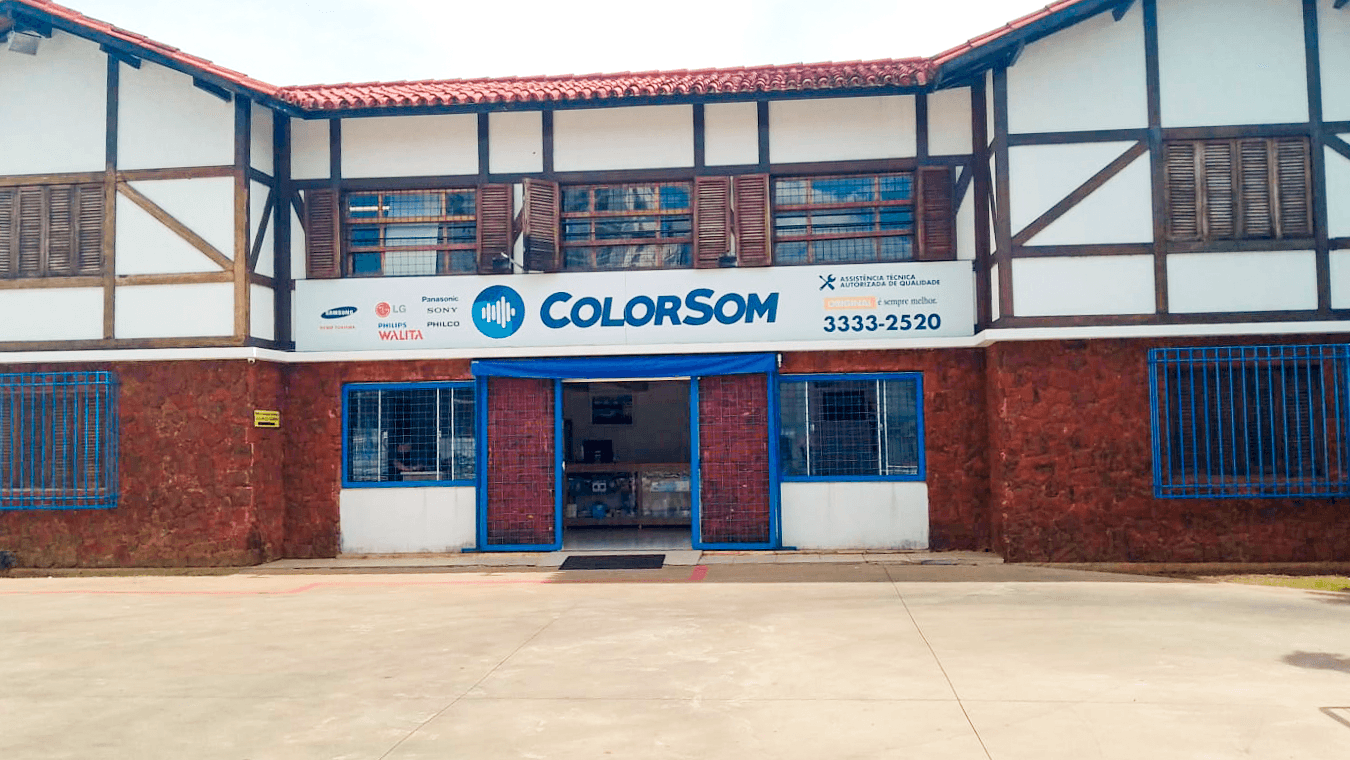Fachada da Eletrônica Colorsom na Av. Guilherme Ferreira, Uberaba-MG